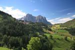 Sella Ronda a městečko Kastelruth v létě